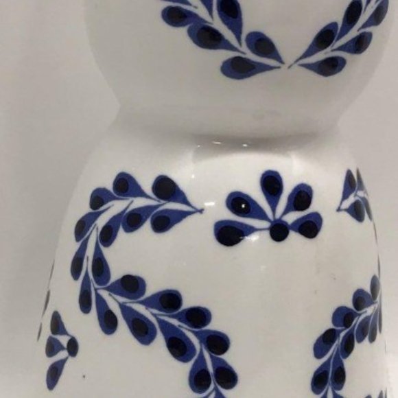 Clase Azul reposado tequila-Empty ceramic bottle. 1 Bottle - Picture 3 of 7